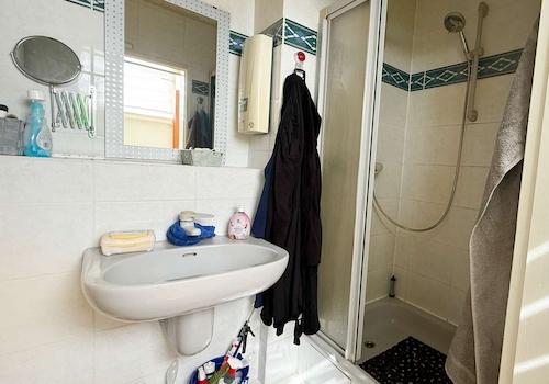Bad Dusche