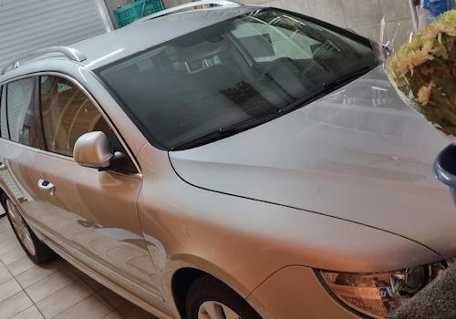 Garage mit E-Tor