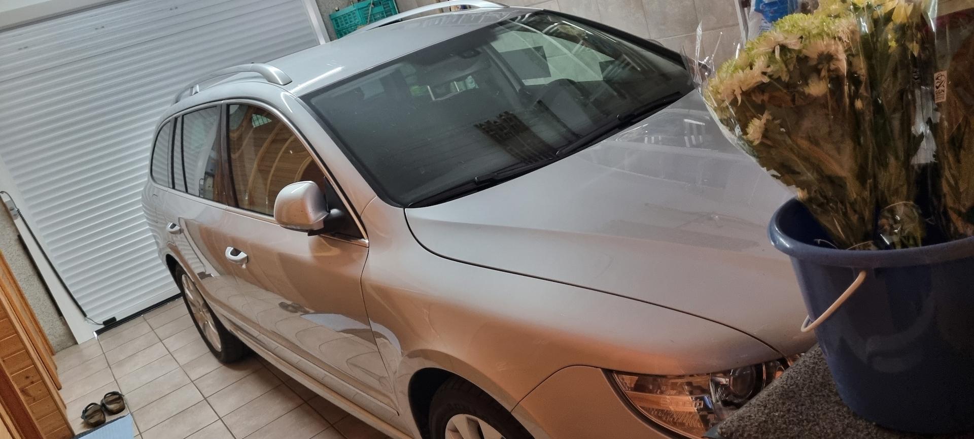 Garage mit E-Tor