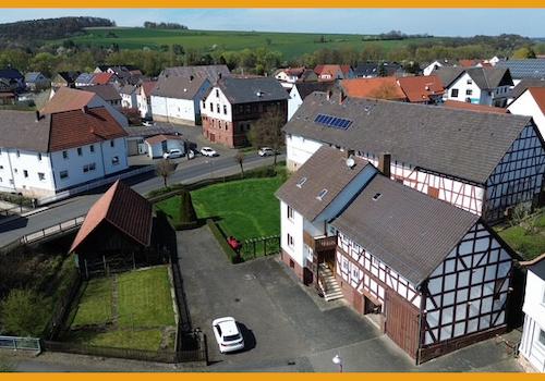 Seitenansicht von der Straße