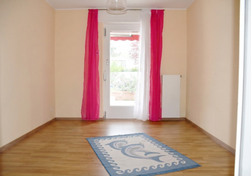 Kinderzimmer mit Terrassenzugang