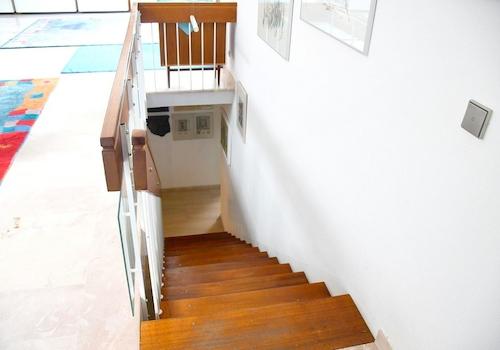Treppe zum Untergeschoss