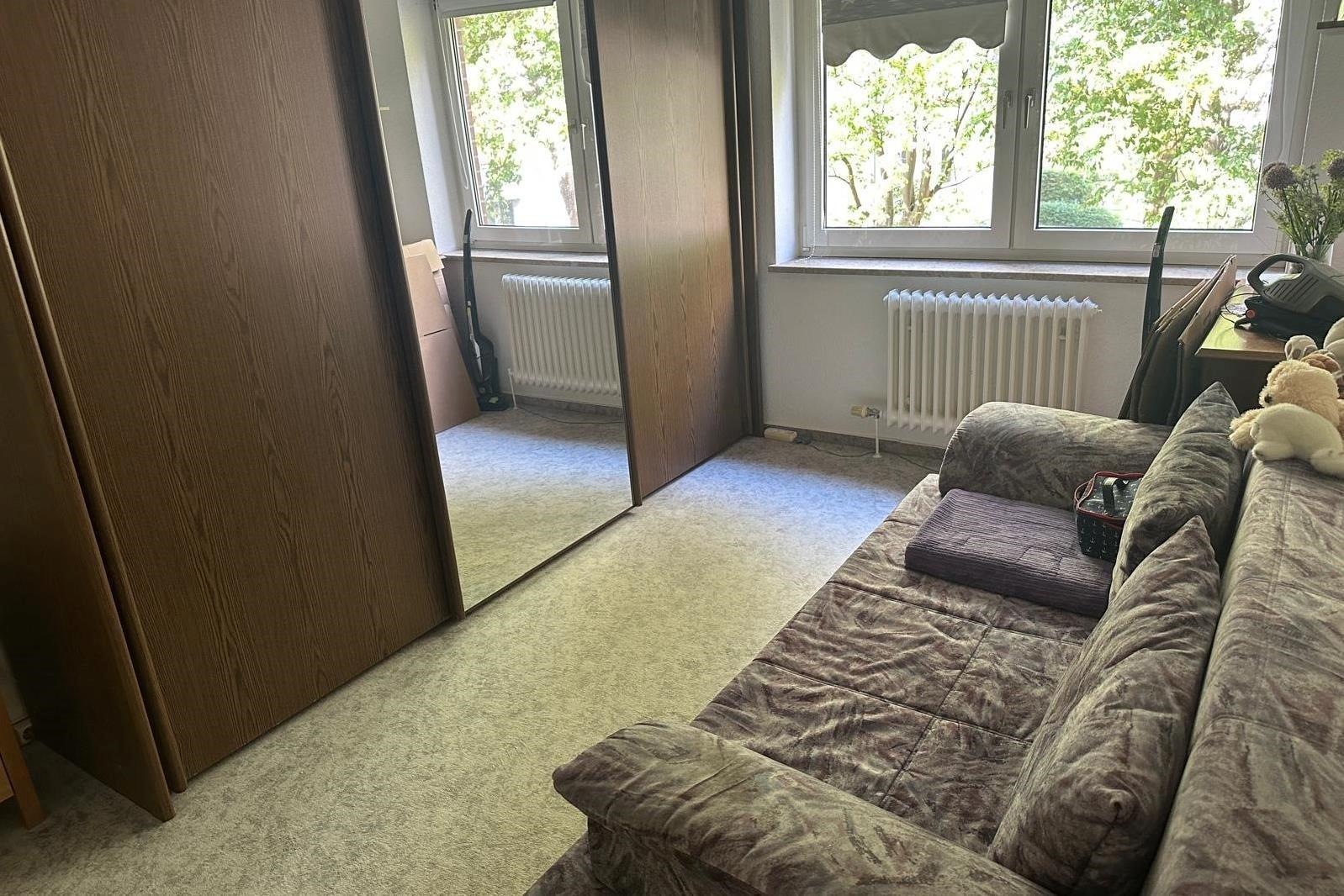 Schlafzimmer o.ä.