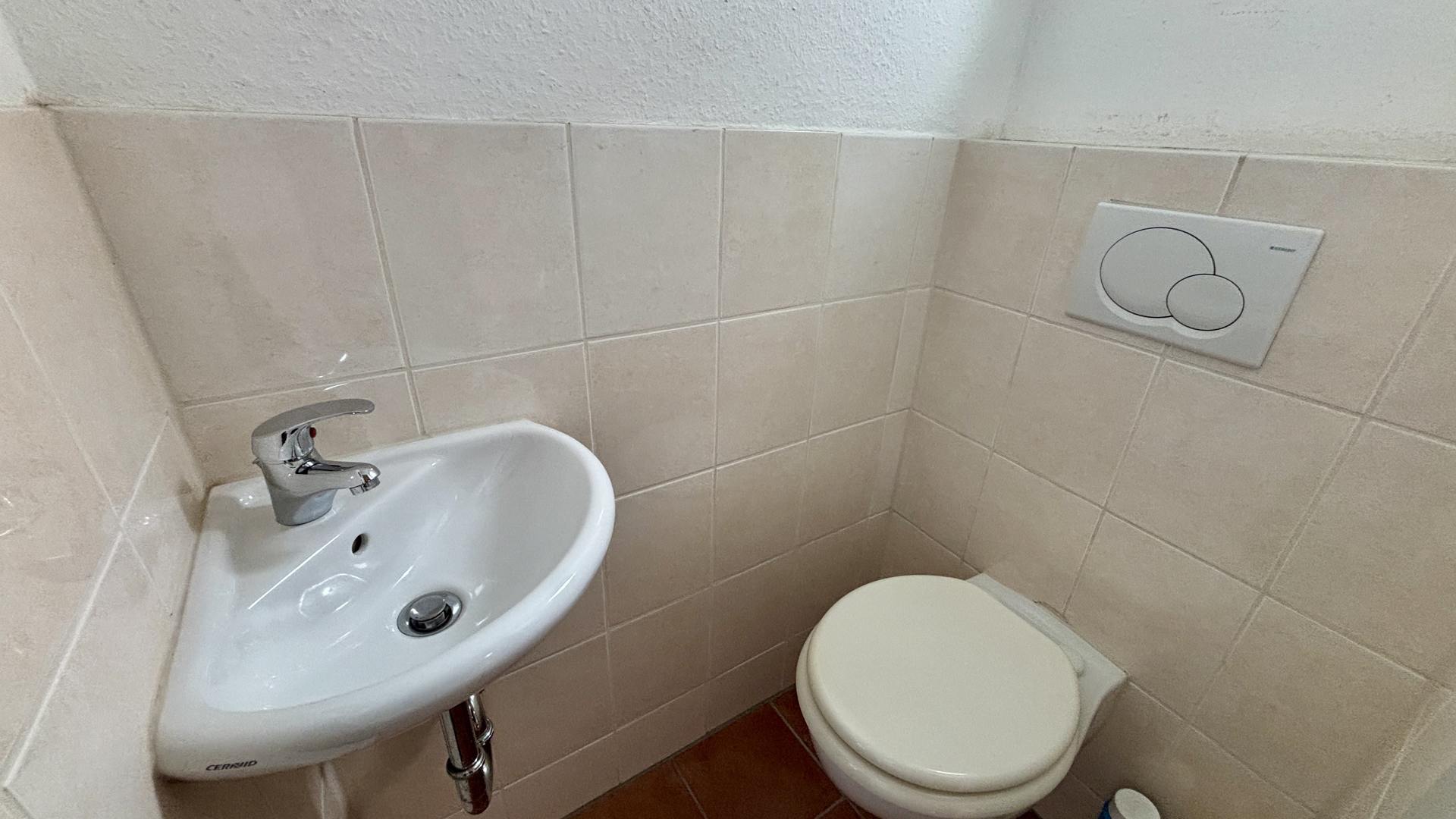 WC EG