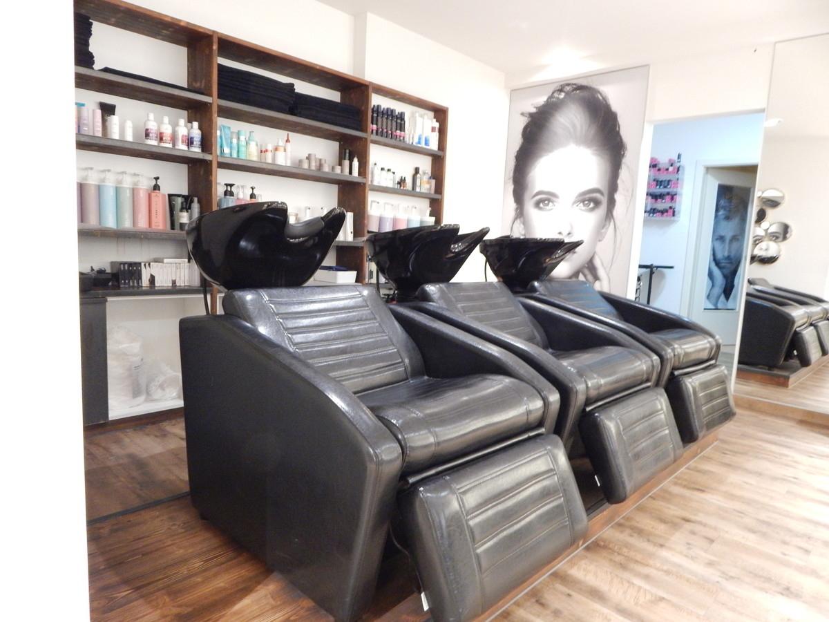 Massagestühle mit Waschbecken