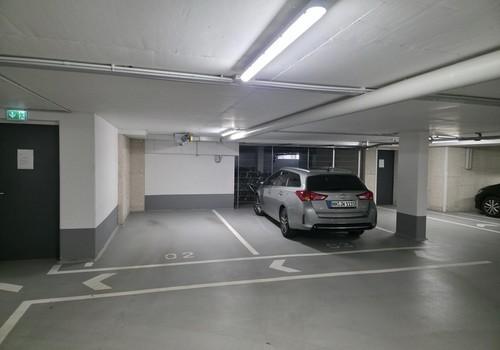 Großzügiger Stellplatz