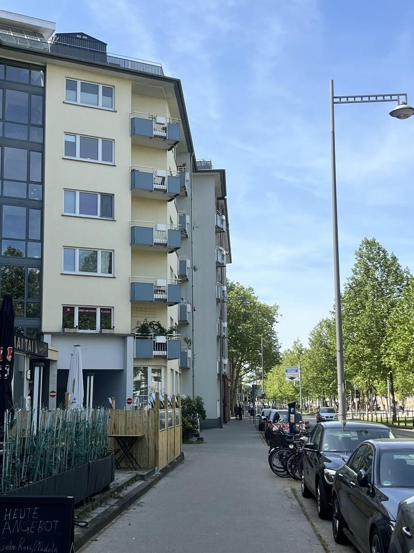 Gebäude