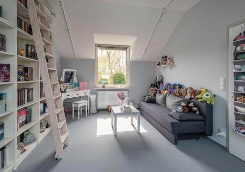 Zimmer 2 OG
