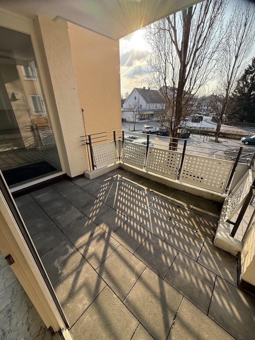 Balkon am Wohnbereich & Küche