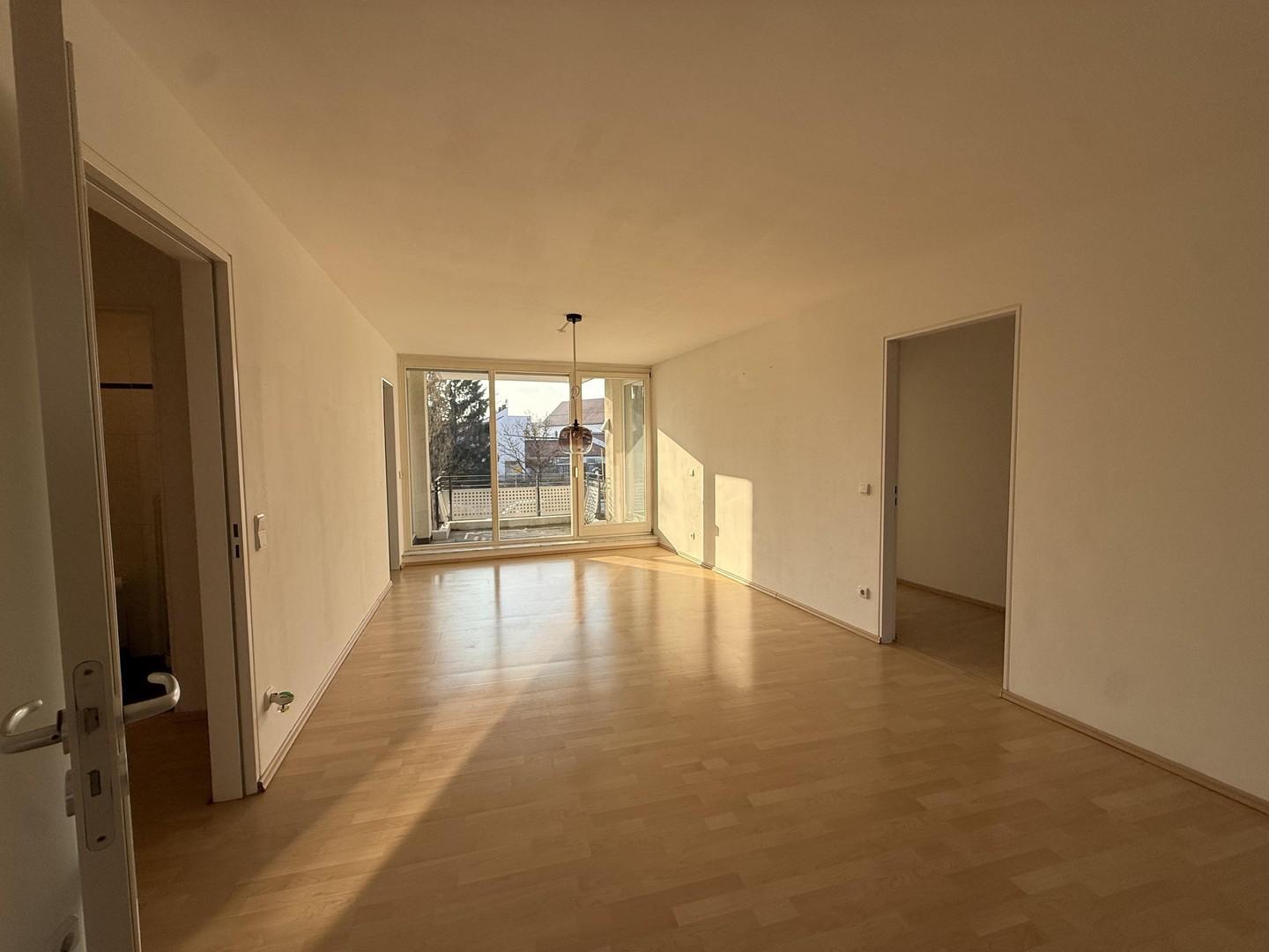 Wohnzimmer und Essbereich