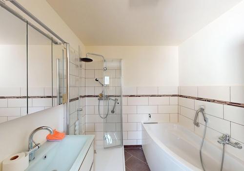 Badezimmer OG
