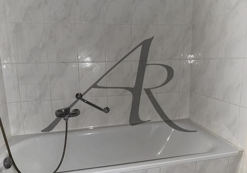Bad mit Badewanne