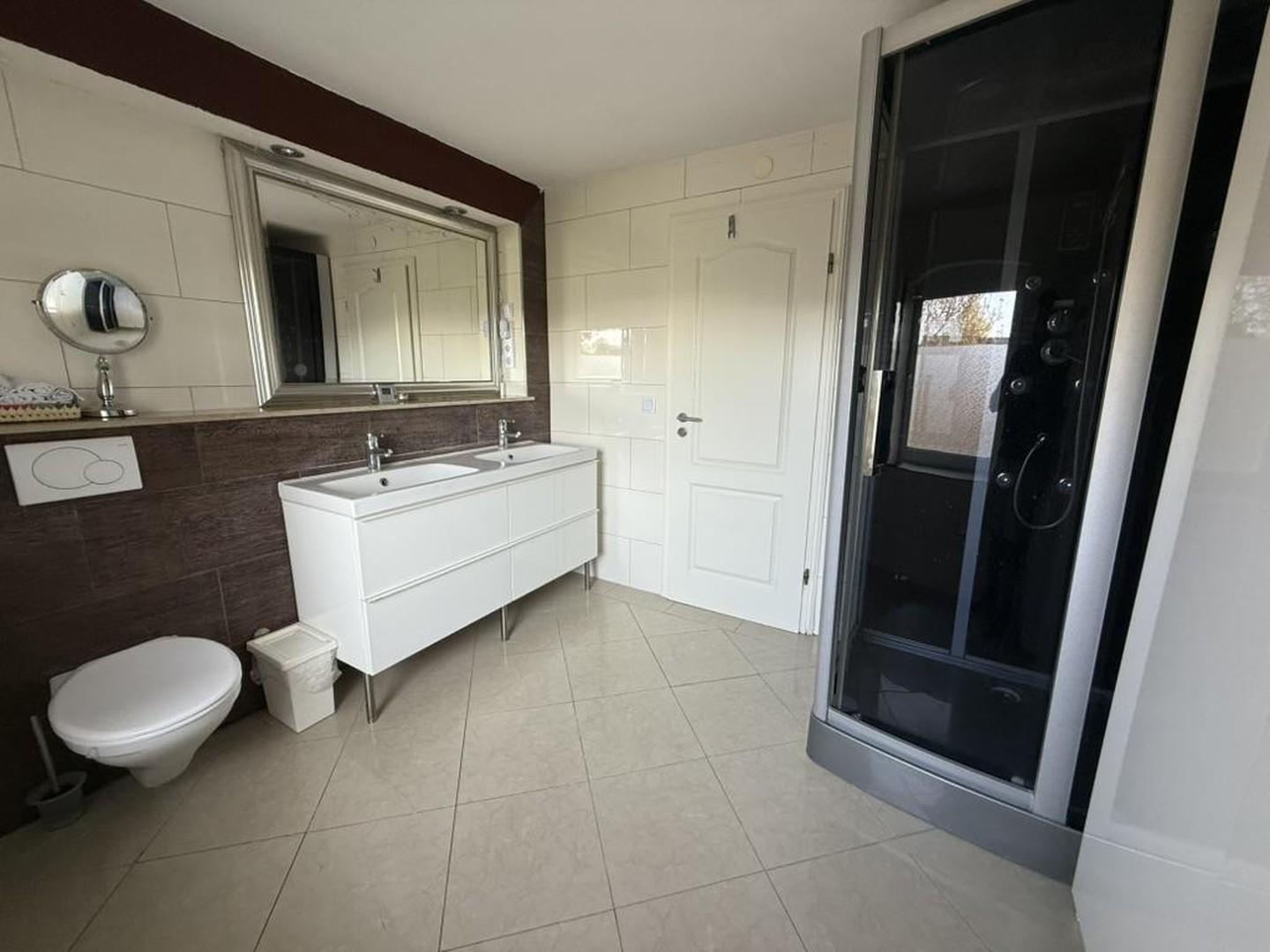 Dusche Bad OG