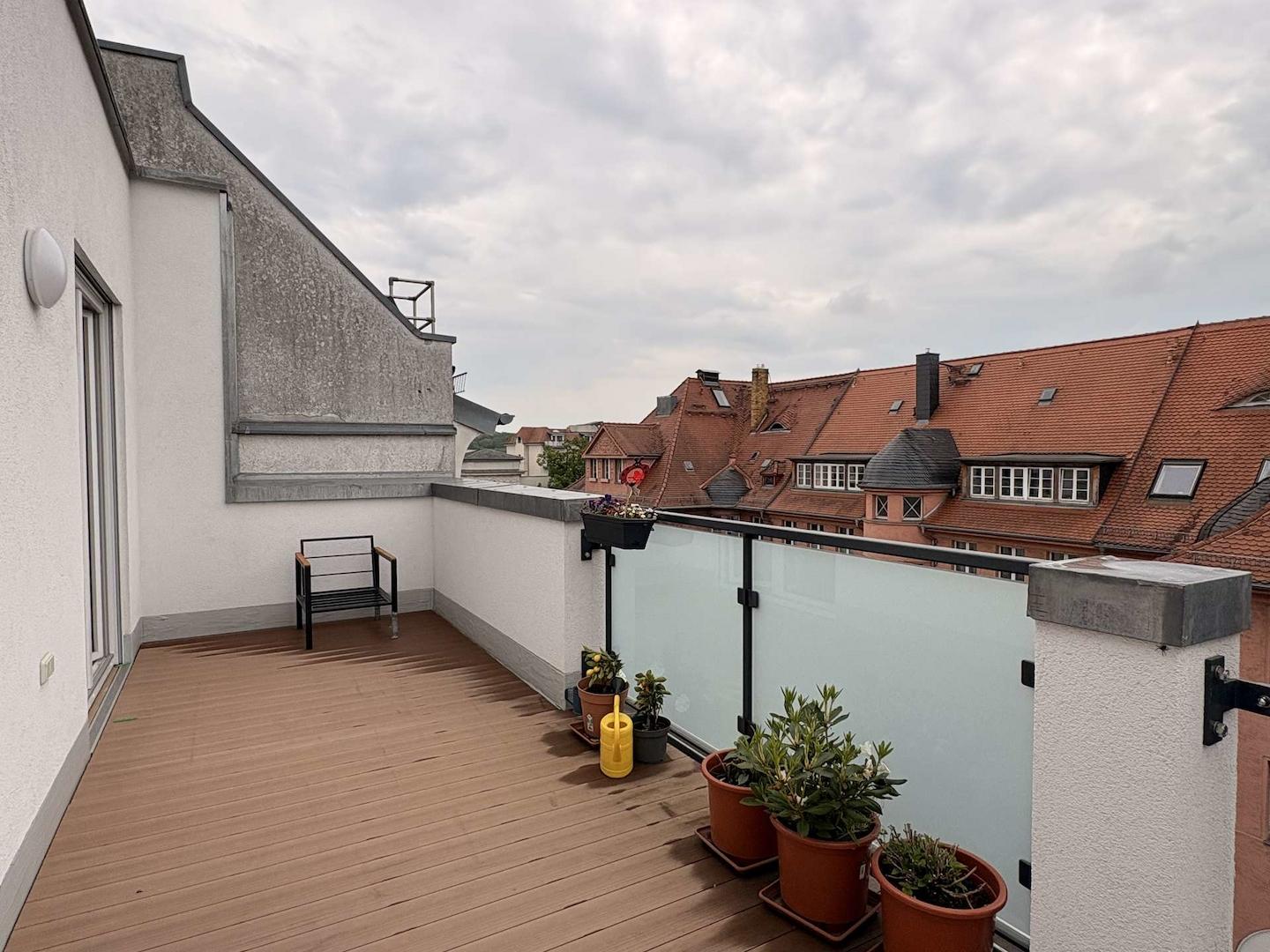 große Dachterrasse