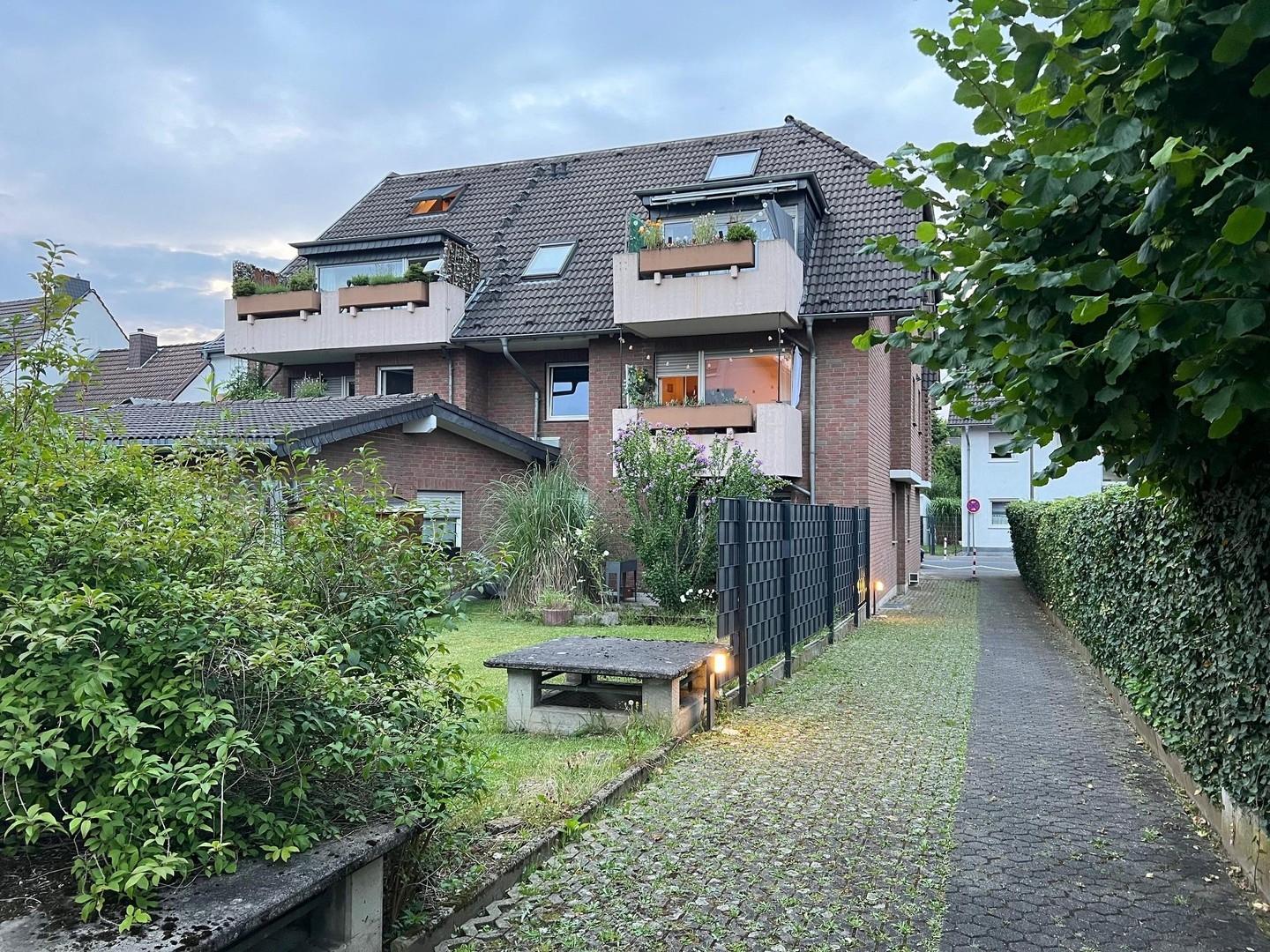 Rückansicht Gebäude