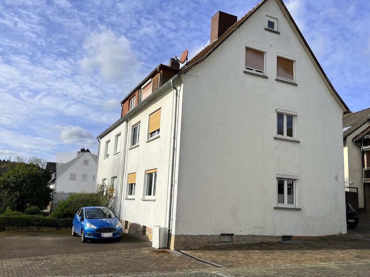 Hausansicht-Hof
