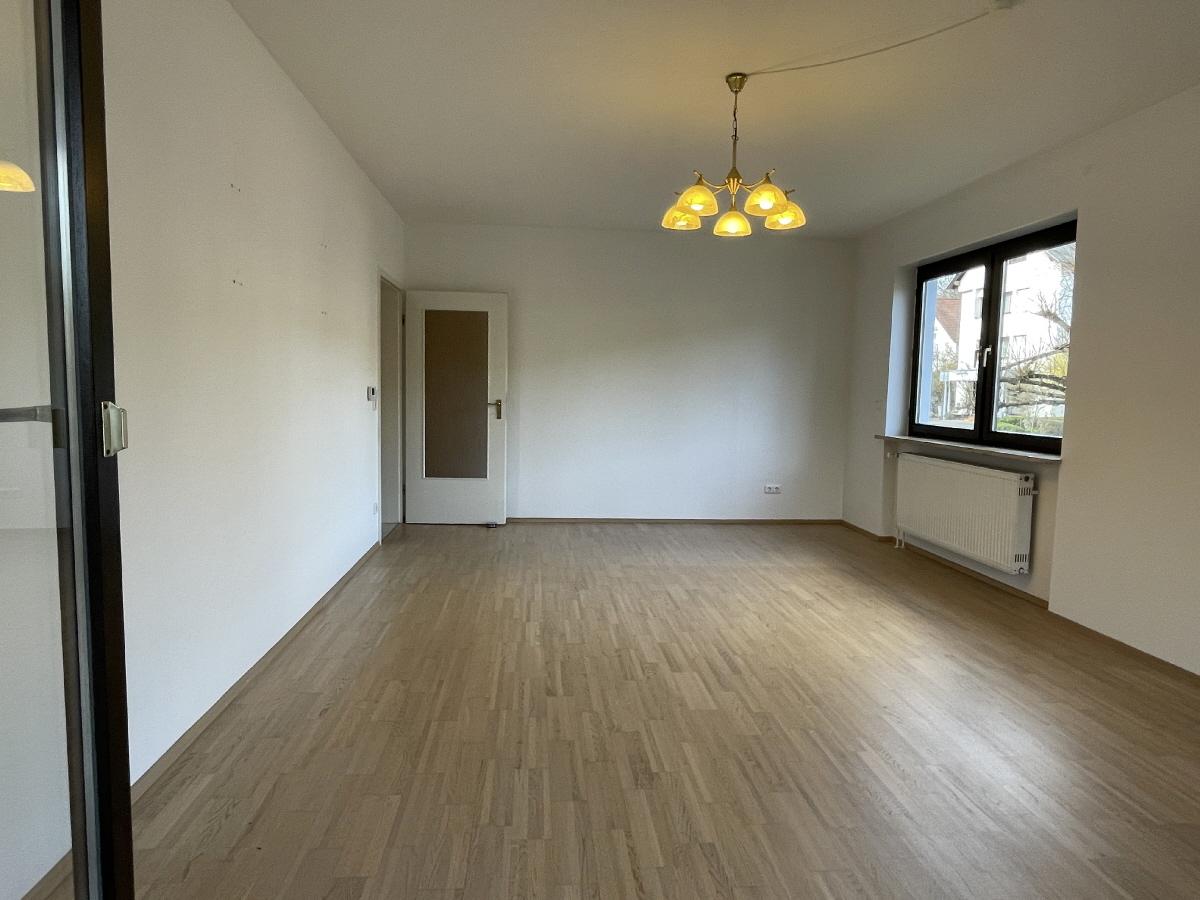 großes Wohnzimmer