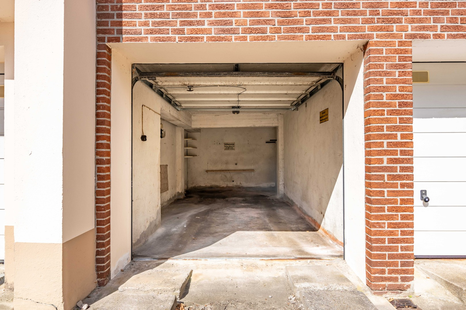 Garage (optional)