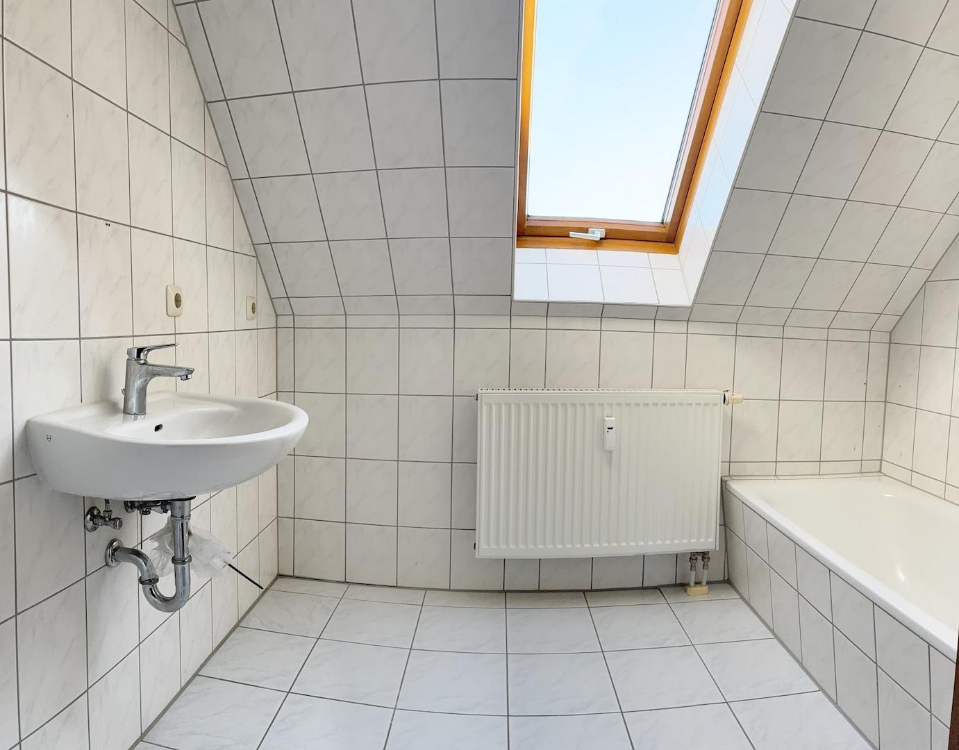Bad mit Wanne