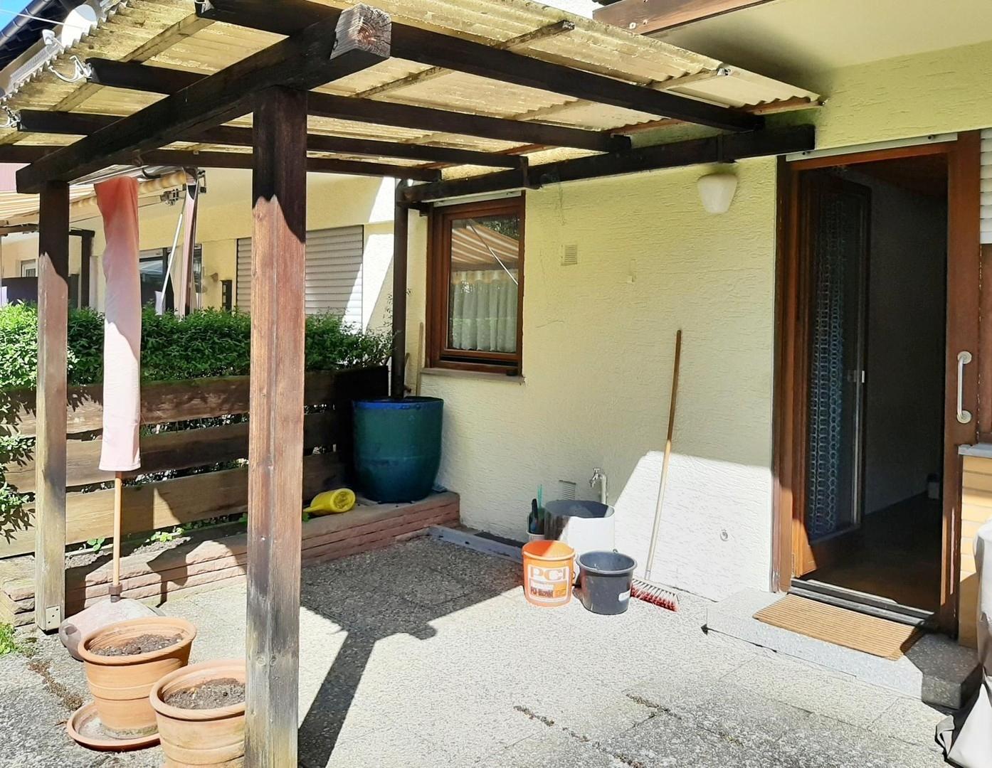 überdachte Terrasse