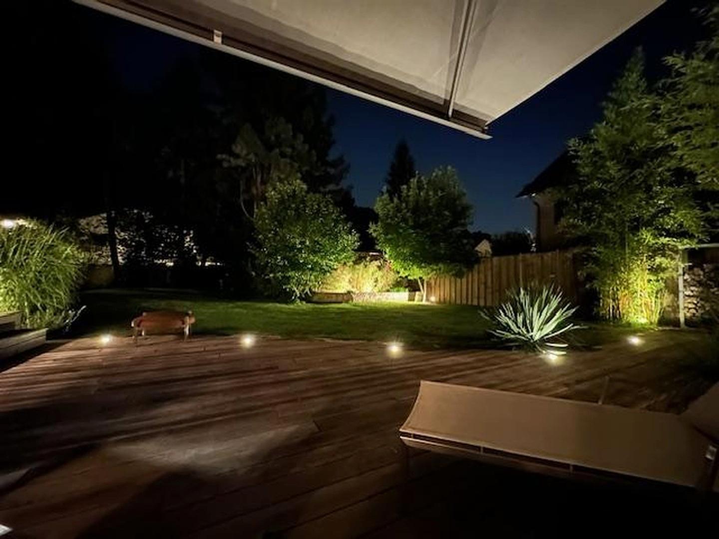 16 Gartenbeleuchtung