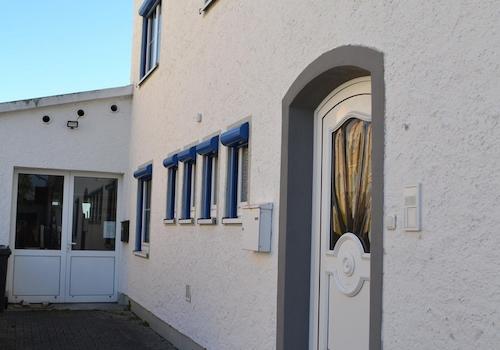 Eingang Haus & Gewerbe