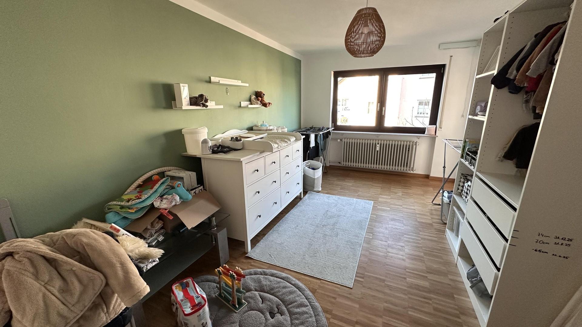 Kinderzimmer oder Büro - 16 qm