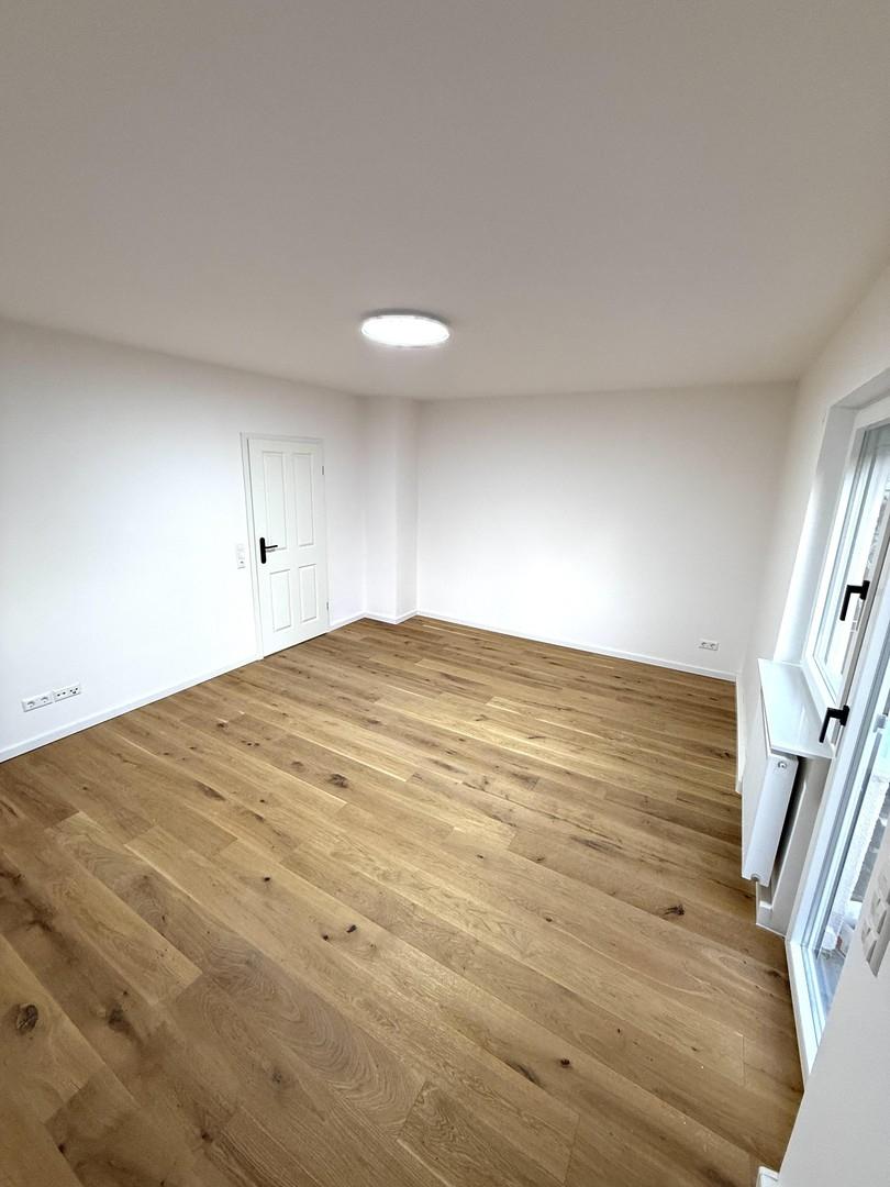 Wohnzimmer unmöbliert