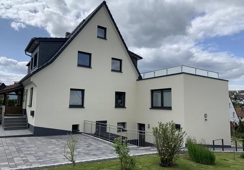 Hausansicht Seite