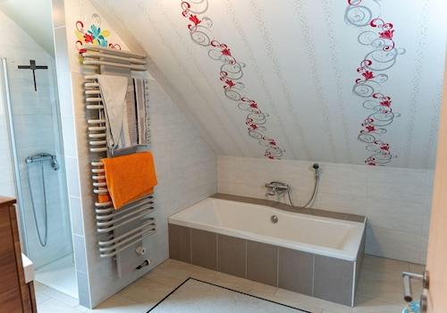 Badezimmer OG Haus