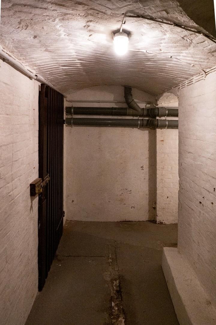 Keller