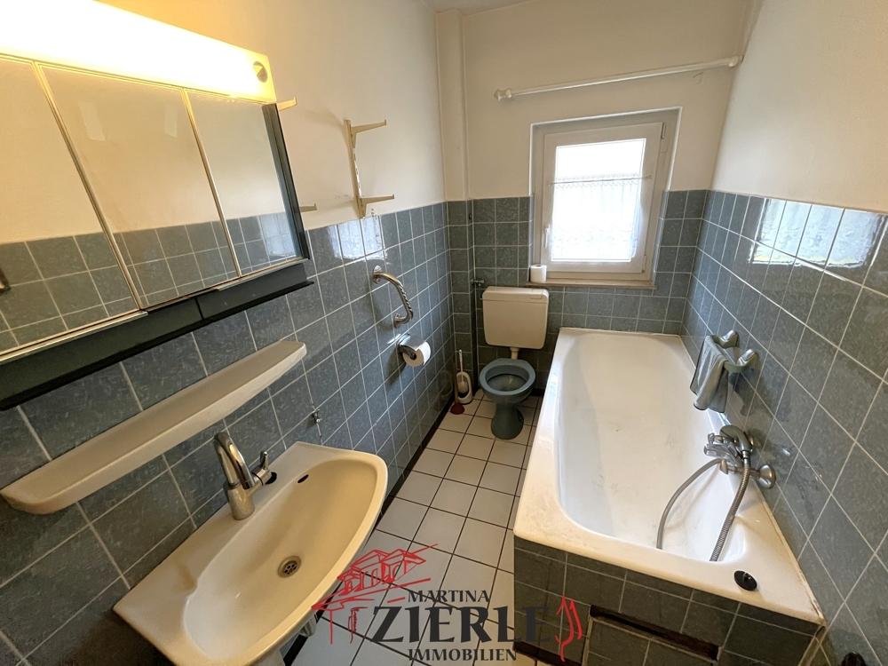 8- Badezimmer EG