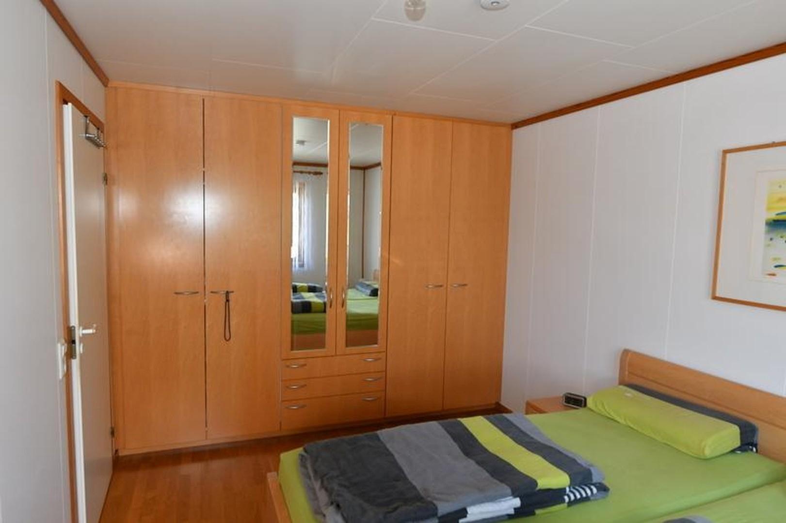 Schlafzimmer unten Bild 2