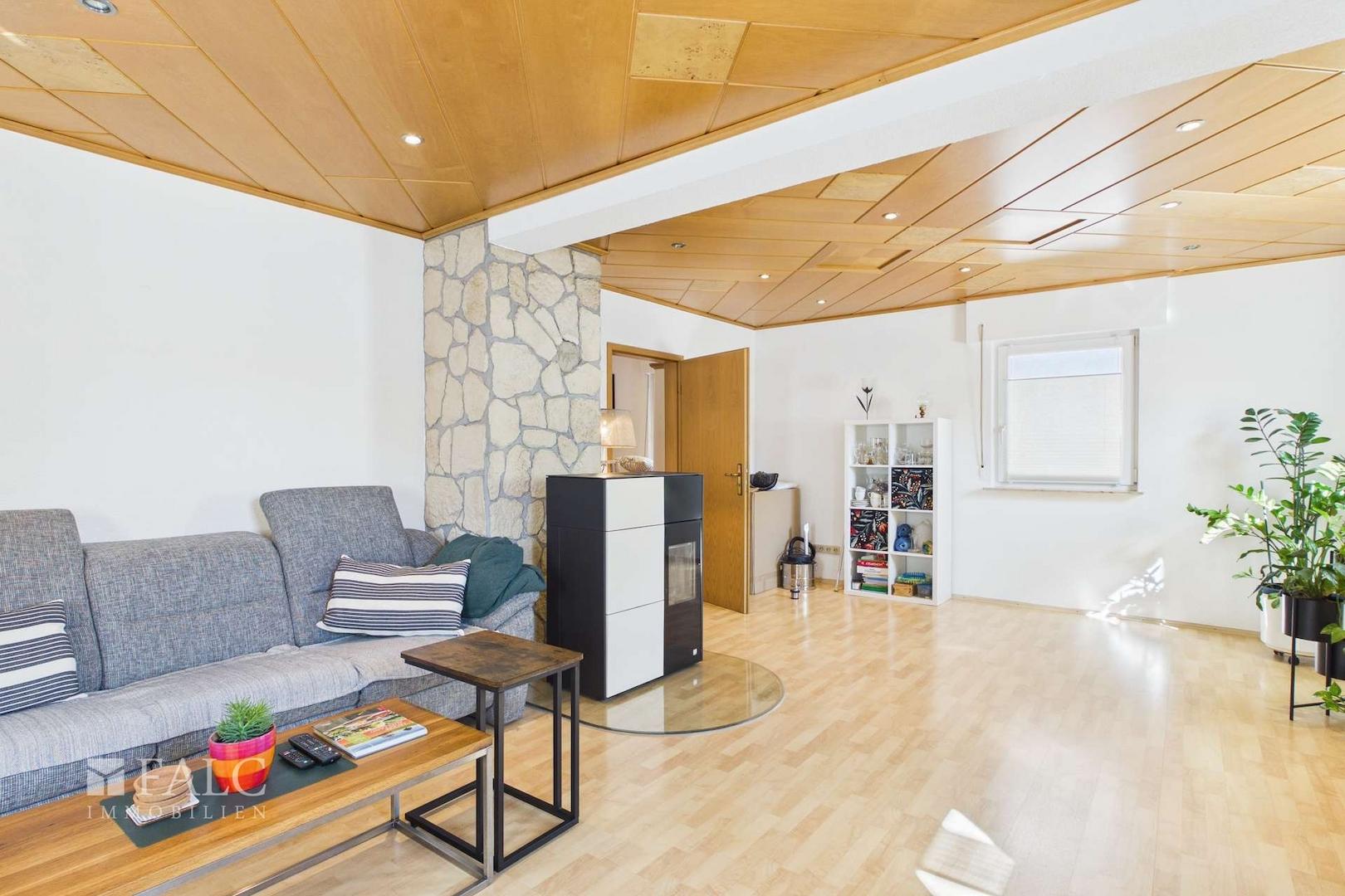 Wohnung-EG
