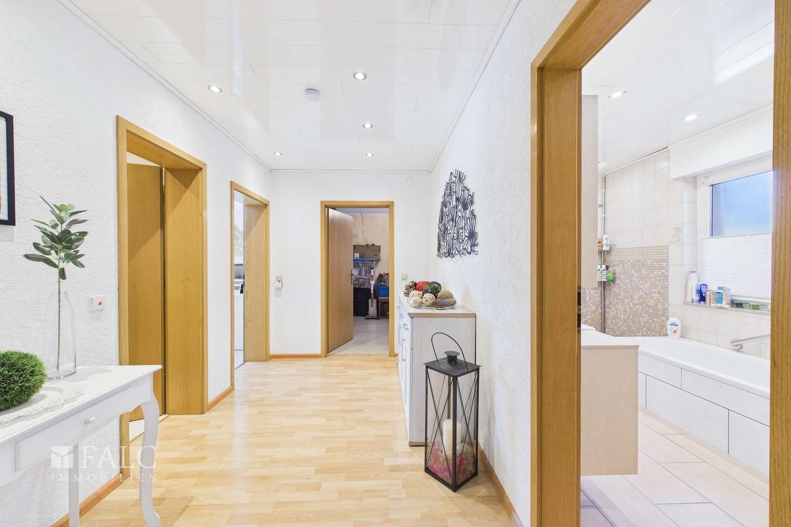 Wohnung-EG