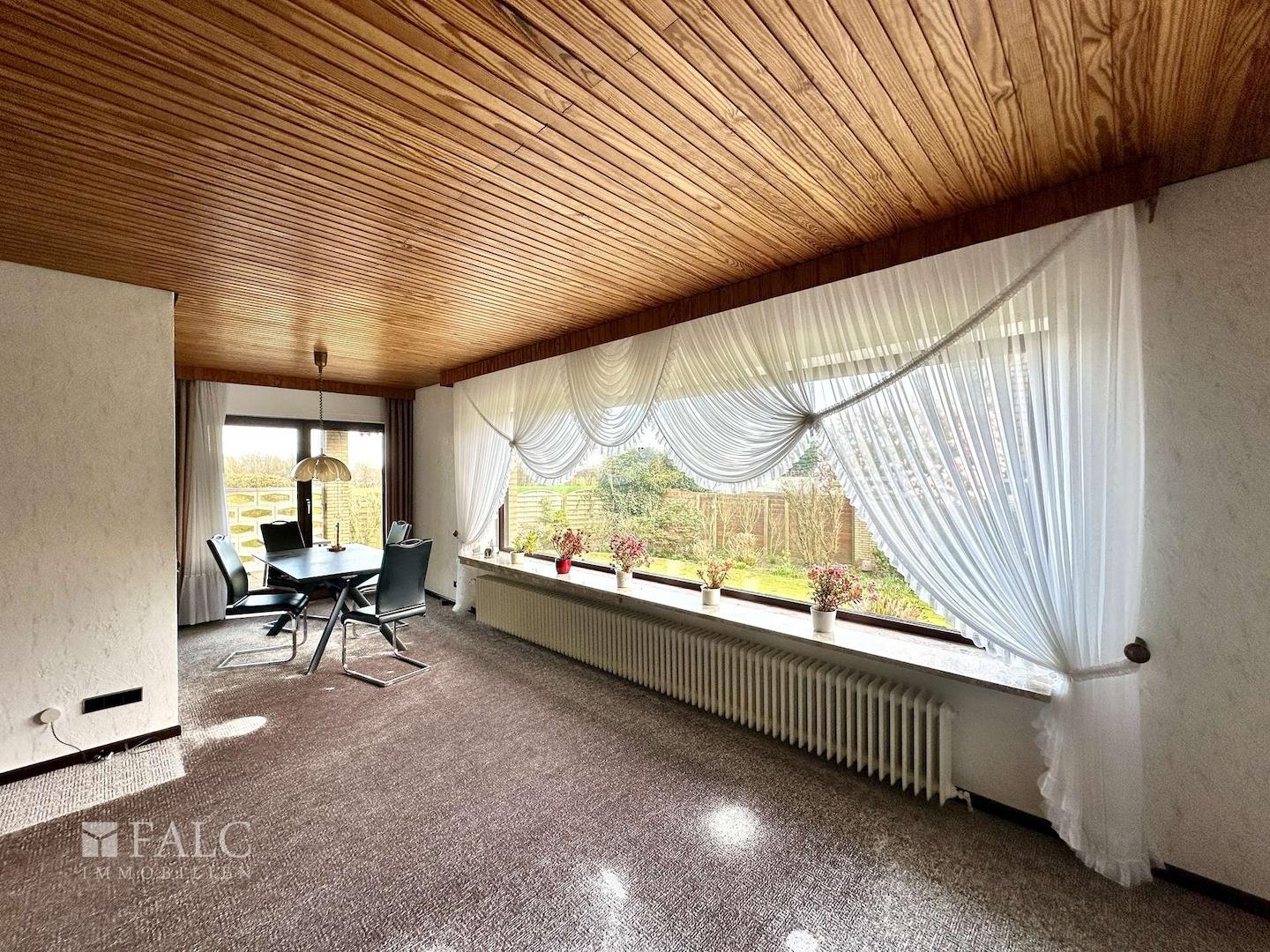 Wohn- und Esszimmer
