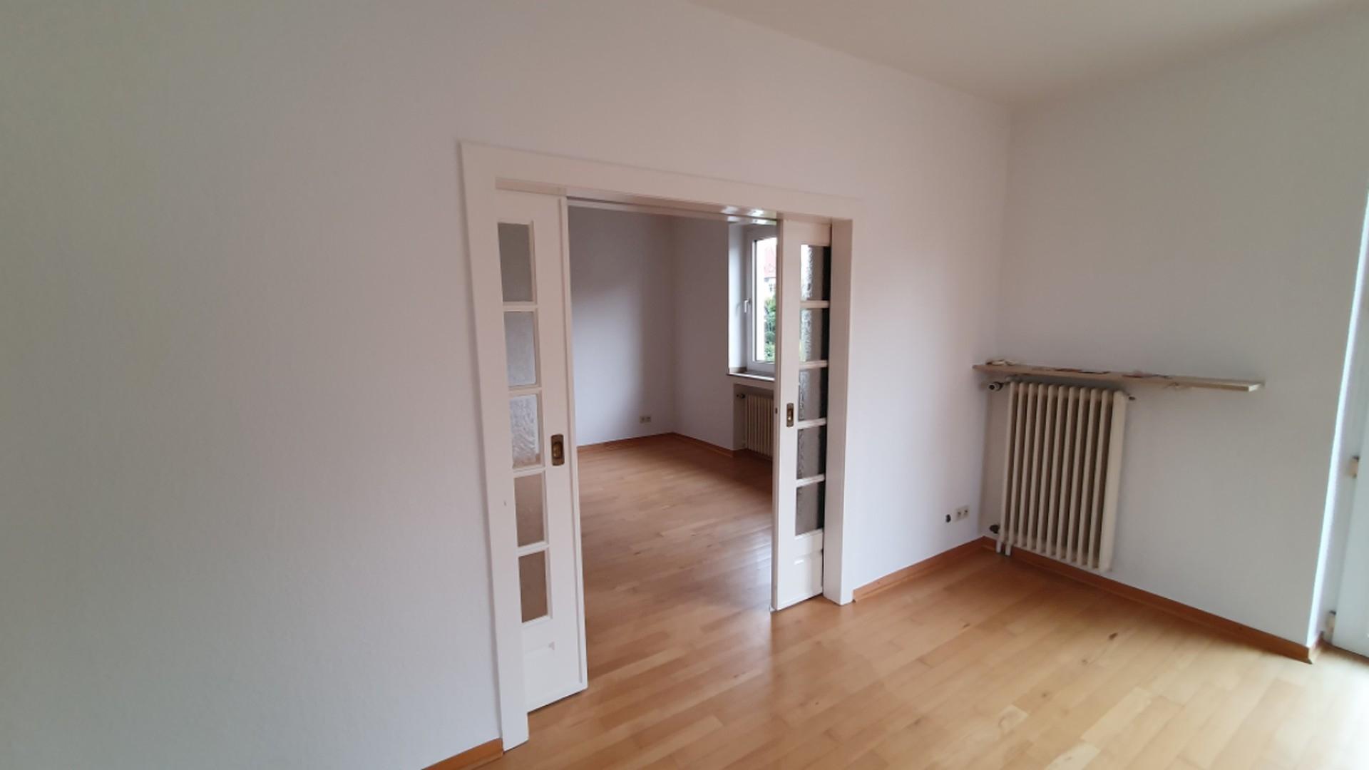 Wohnzimmer, Blick ins Esszimme