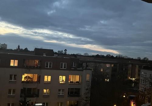 Foto vom Balkon aus, abends 