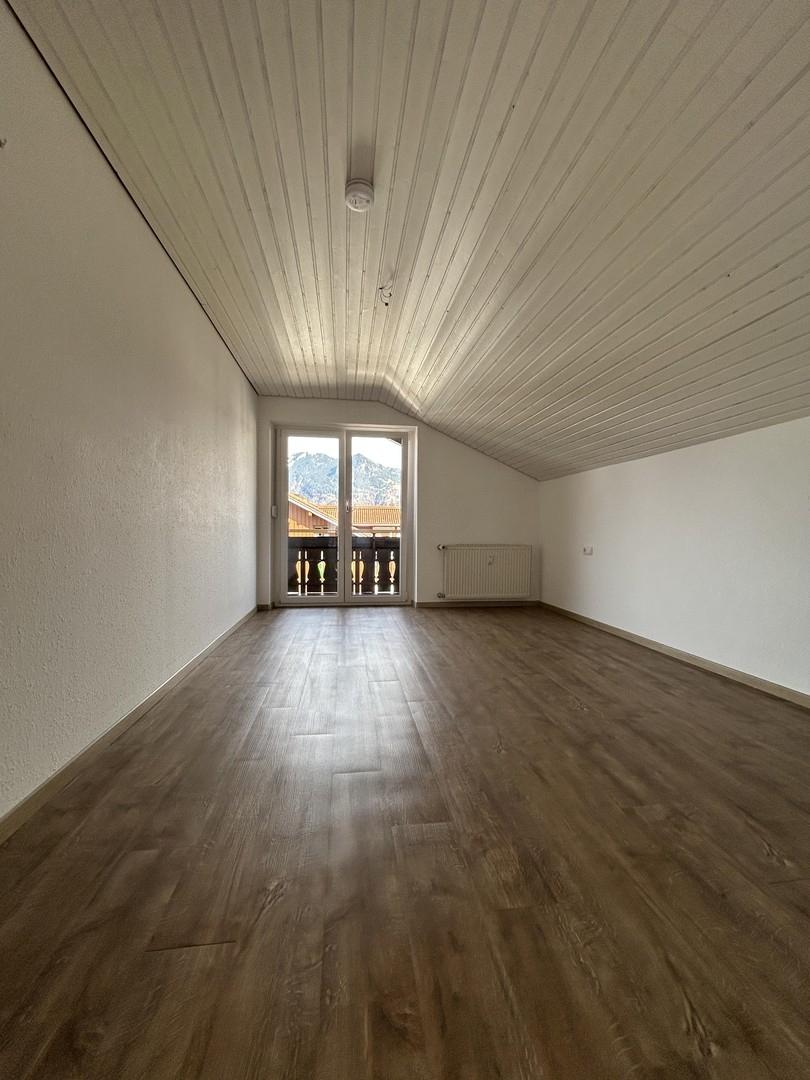 Schlafzimmer mit Balkonzugang