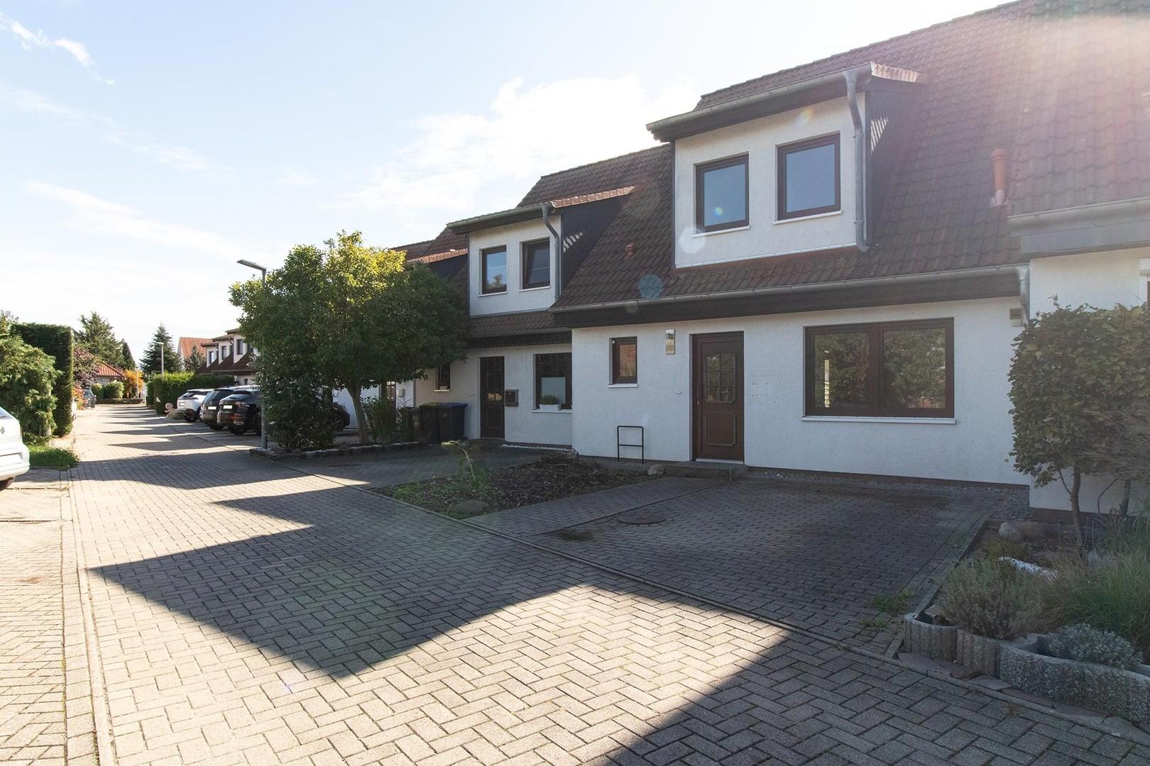 Straßenansicht