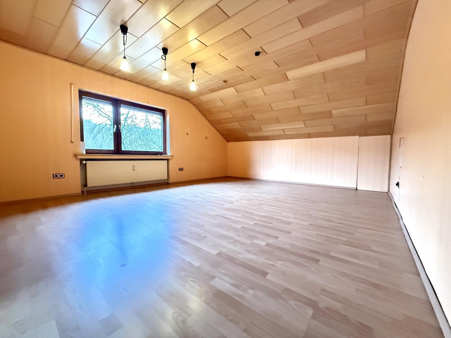 Wohnzimmer DG 