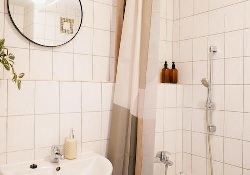 Bad mit Dusche