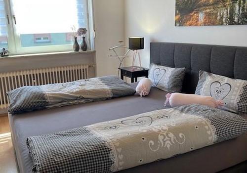 Schlafzimmer 2 im 1. OG