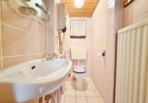 1. Haus – EG / Gäste-WC