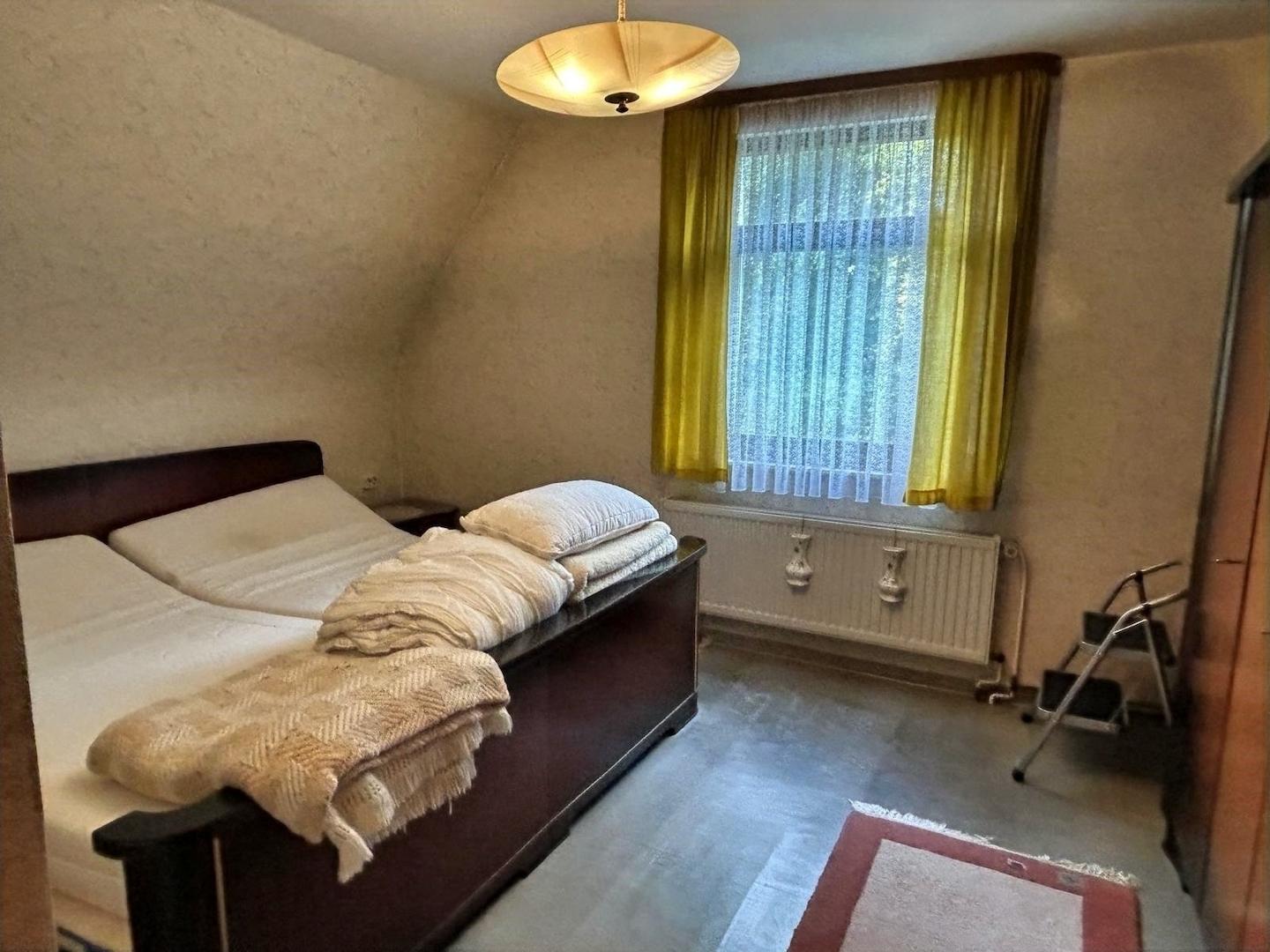 Zimmer 4
