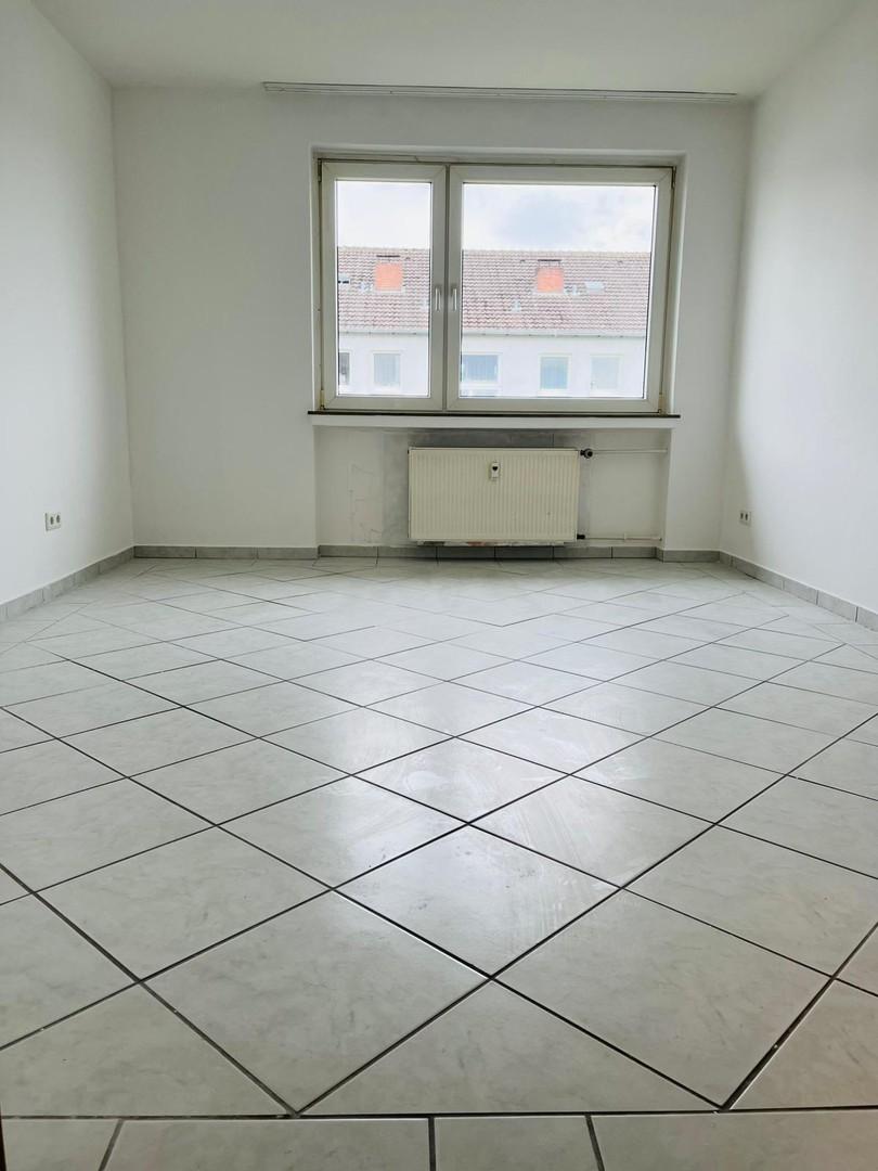 Schlafzimmer frisch renoviert