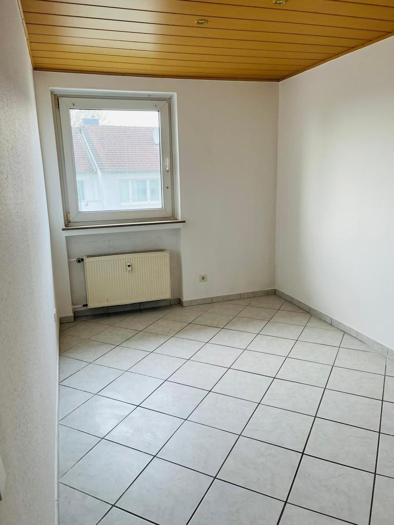Schlafzimmer frisch renoviert