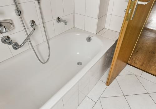 Badezimmer EG