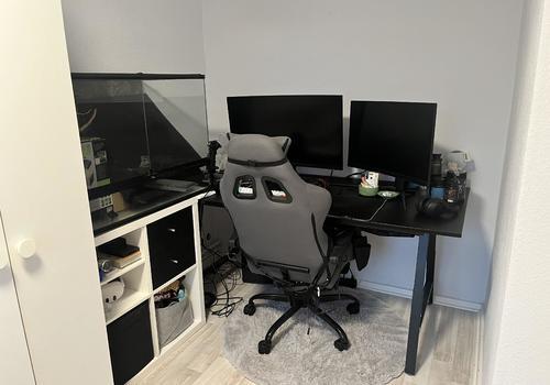 Arbeitsplatz im OG
