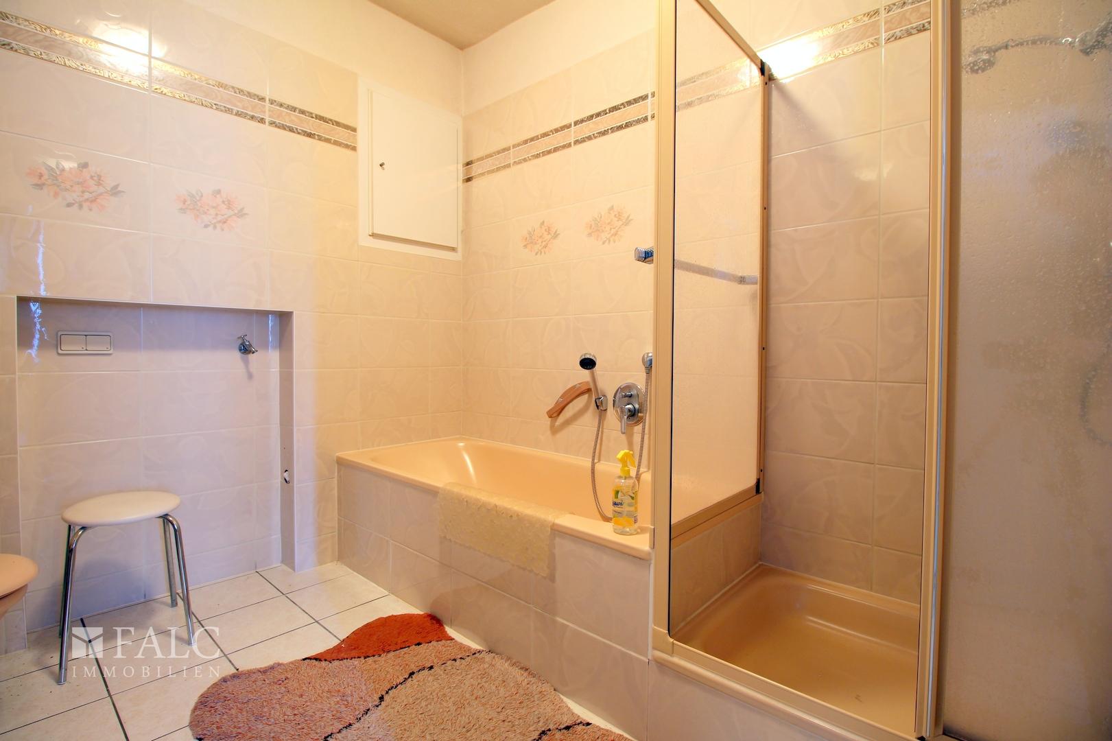 Badezimmer Vorderhaus